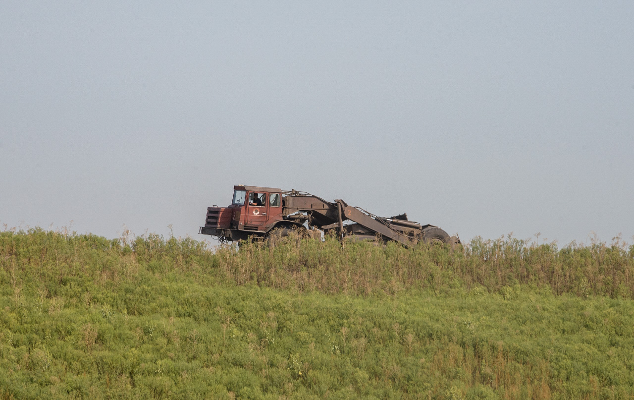 Скрепер Д-357П на базі тягача МоАЗ-546П. Дніпропетровська область, Вільногірськ