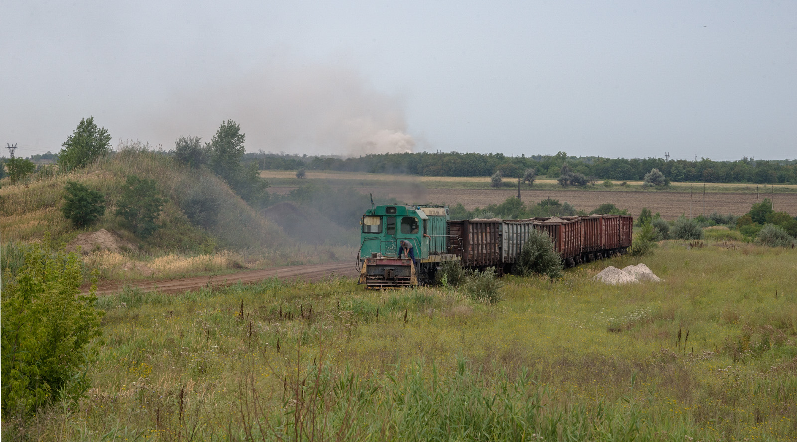Тепловоз ТГМ6А-1701 на підйомі біля рудника Блок-9. Донецька область, Часів Яр