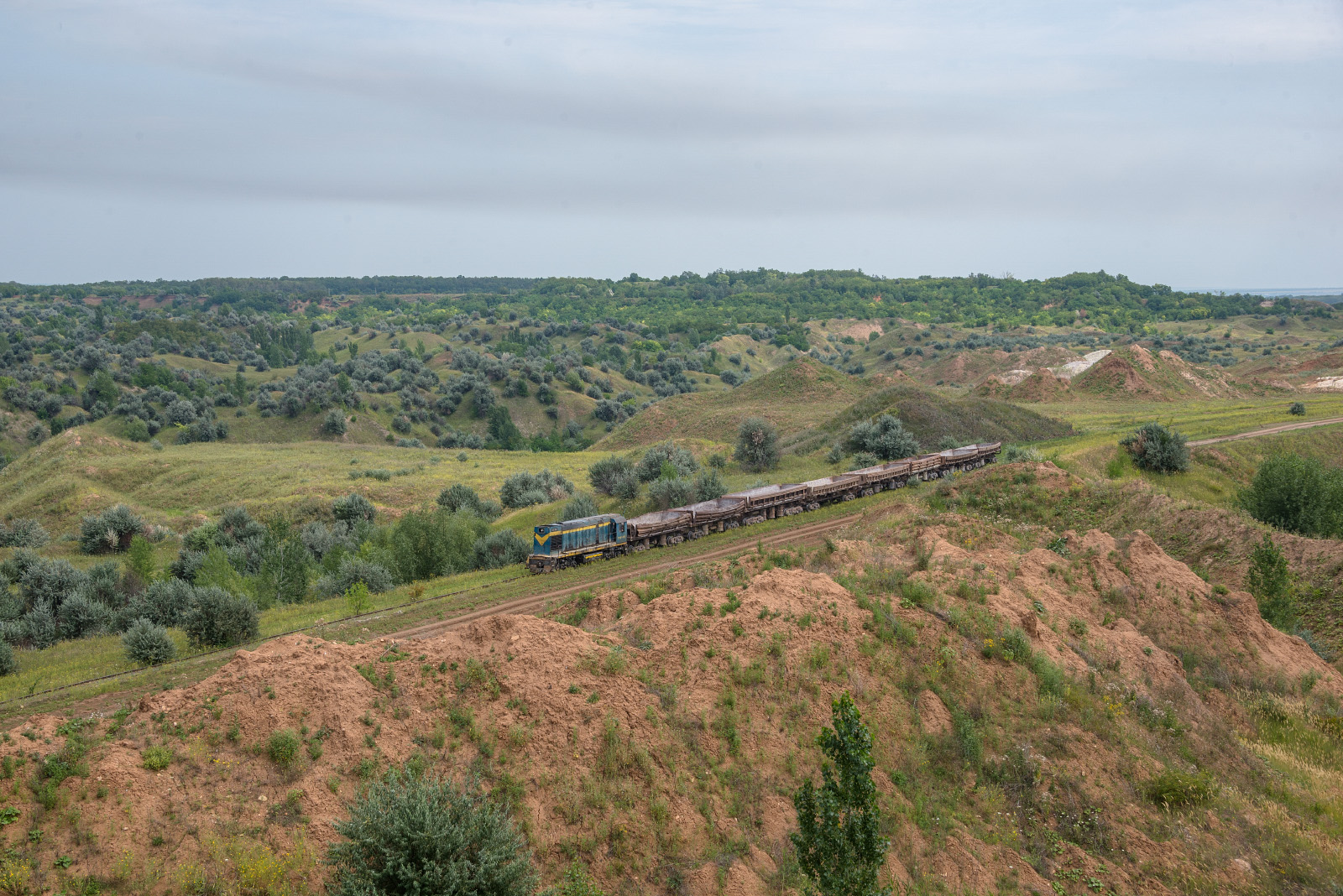 Тепловоз ТГМ6А-1420 на гілці до Північного рудника. Донецька область, Часів Яр
